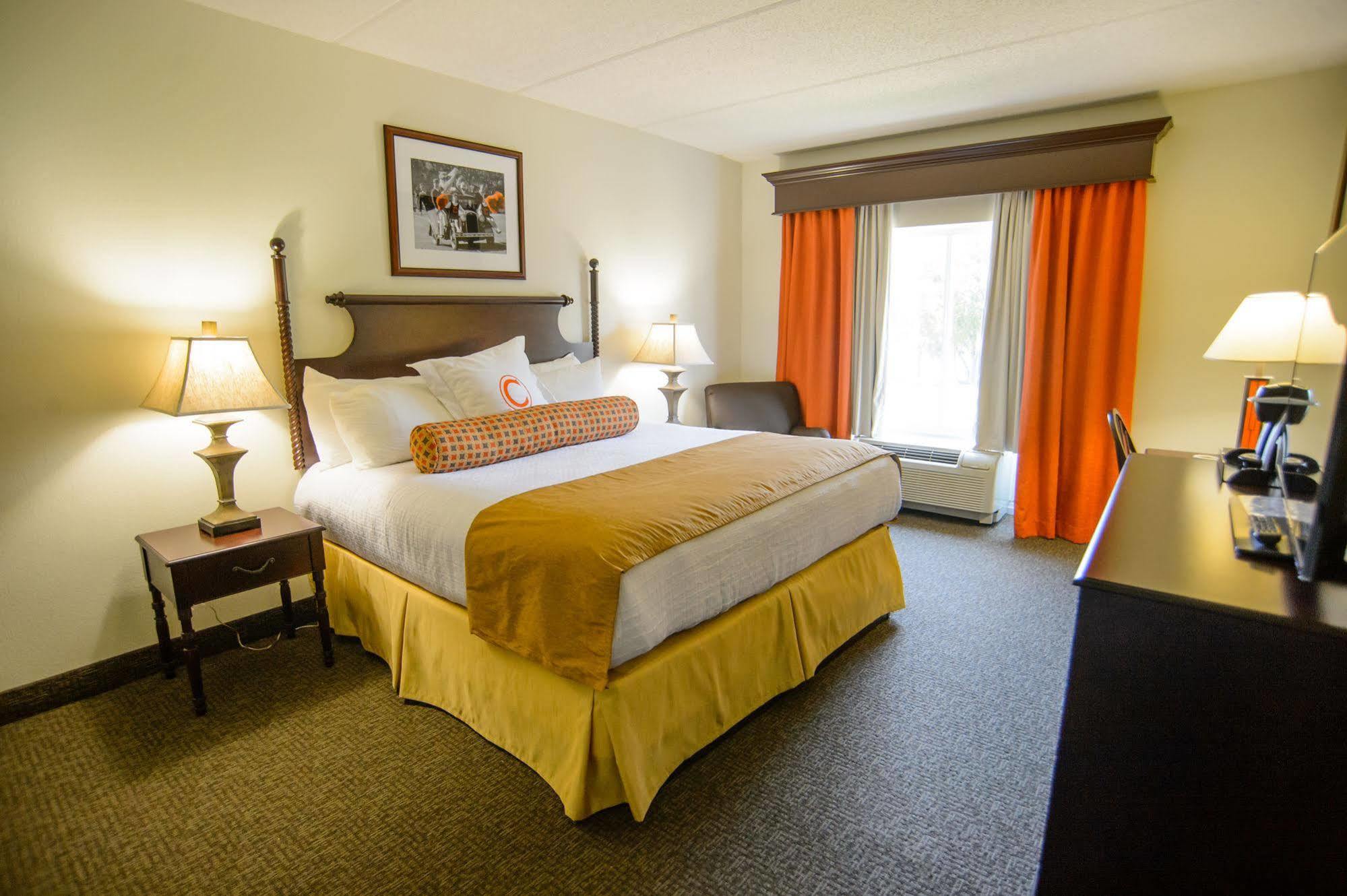 F. Martin Hotel 3*